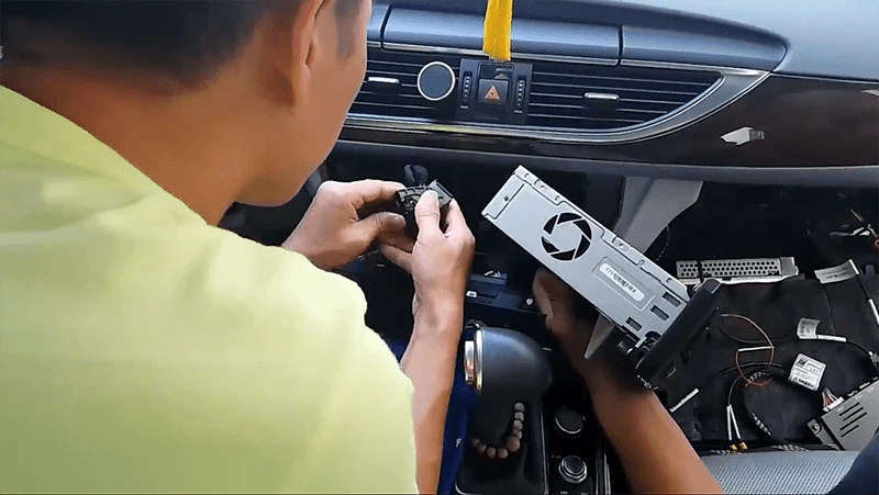 Installation autoradio android / module CarPlay / compteur digital / caméra de recule