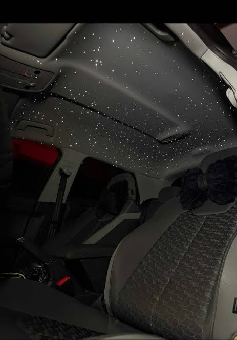 Ciel de Toit LED YZ Detailing – À partir de (sur devis selon véhicule)